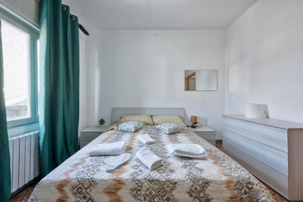 Venice H&S Apt Private Room With Ac Mestre Guest house
